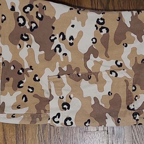 Camo Cargo Pants - Picture 2 of 7